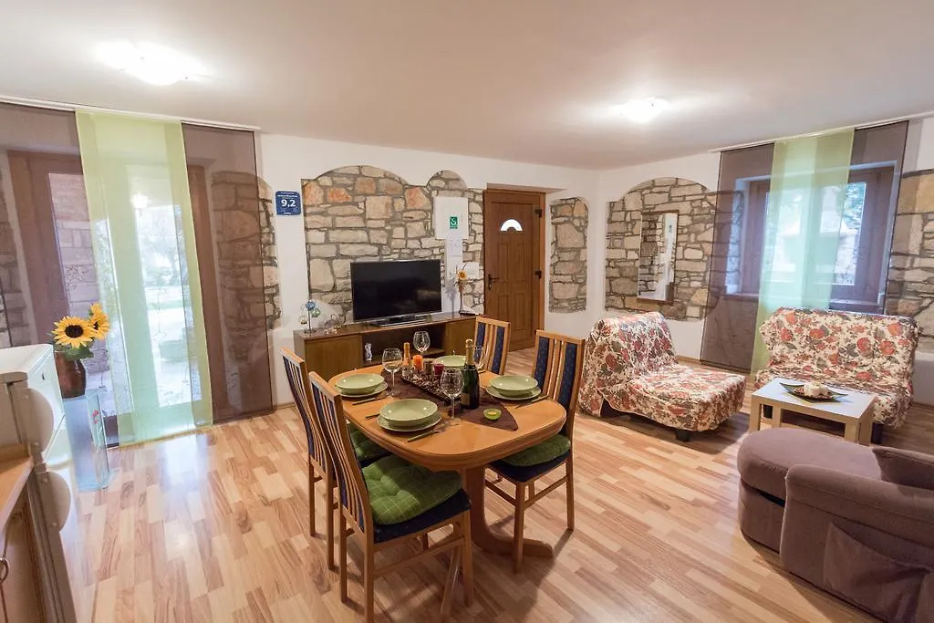Apartment Stancija Rosello Novigrad Istria 0*,  克罗地亚