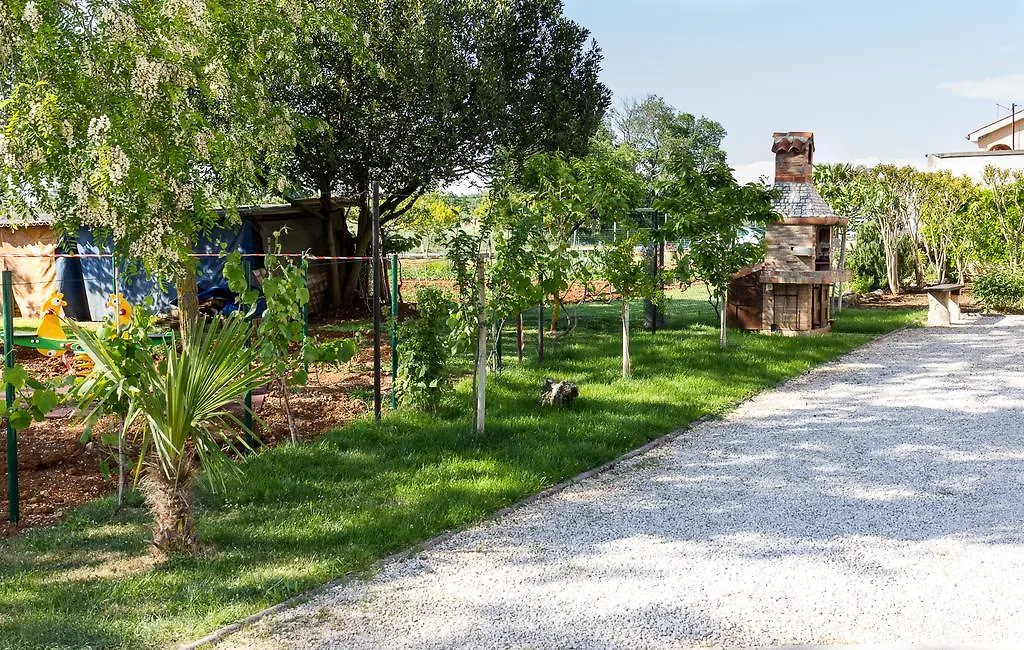 Apartment Stancija Rosello Novigrad 0*, Novigrad (Istria)